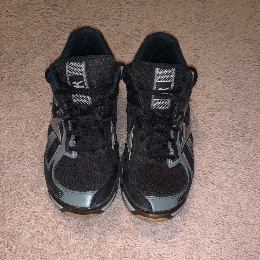 Mizuno Black Wave Bolts Volleyball Athletic Shoes